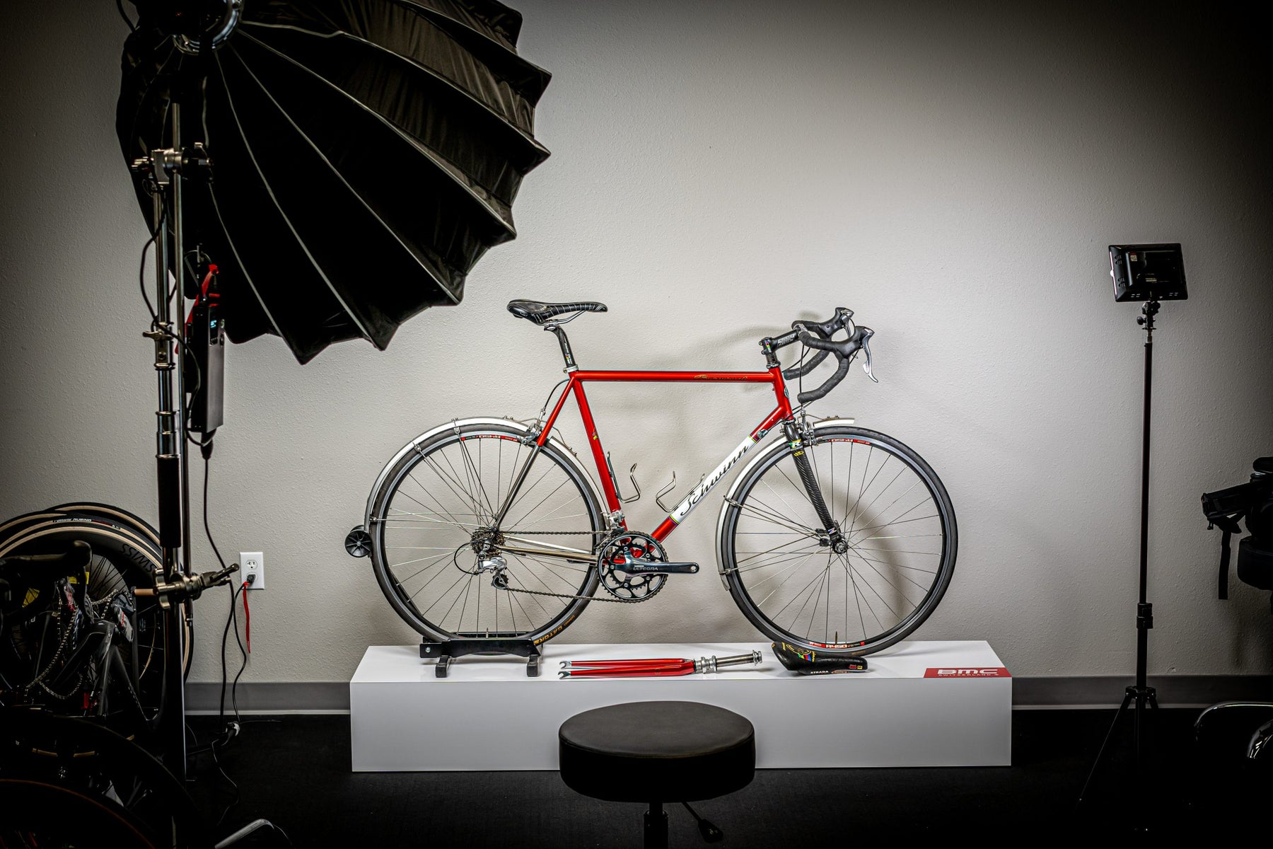 Bicicleta de colección en estudio de fotografía. Bicis de colección italianas. Velominata