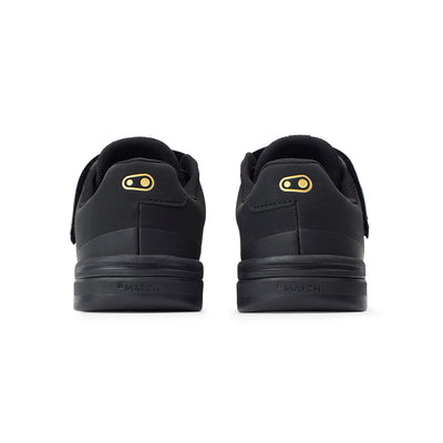 ZAPATOS STAMP BOA NEG / ORO - SUELA NEG 10