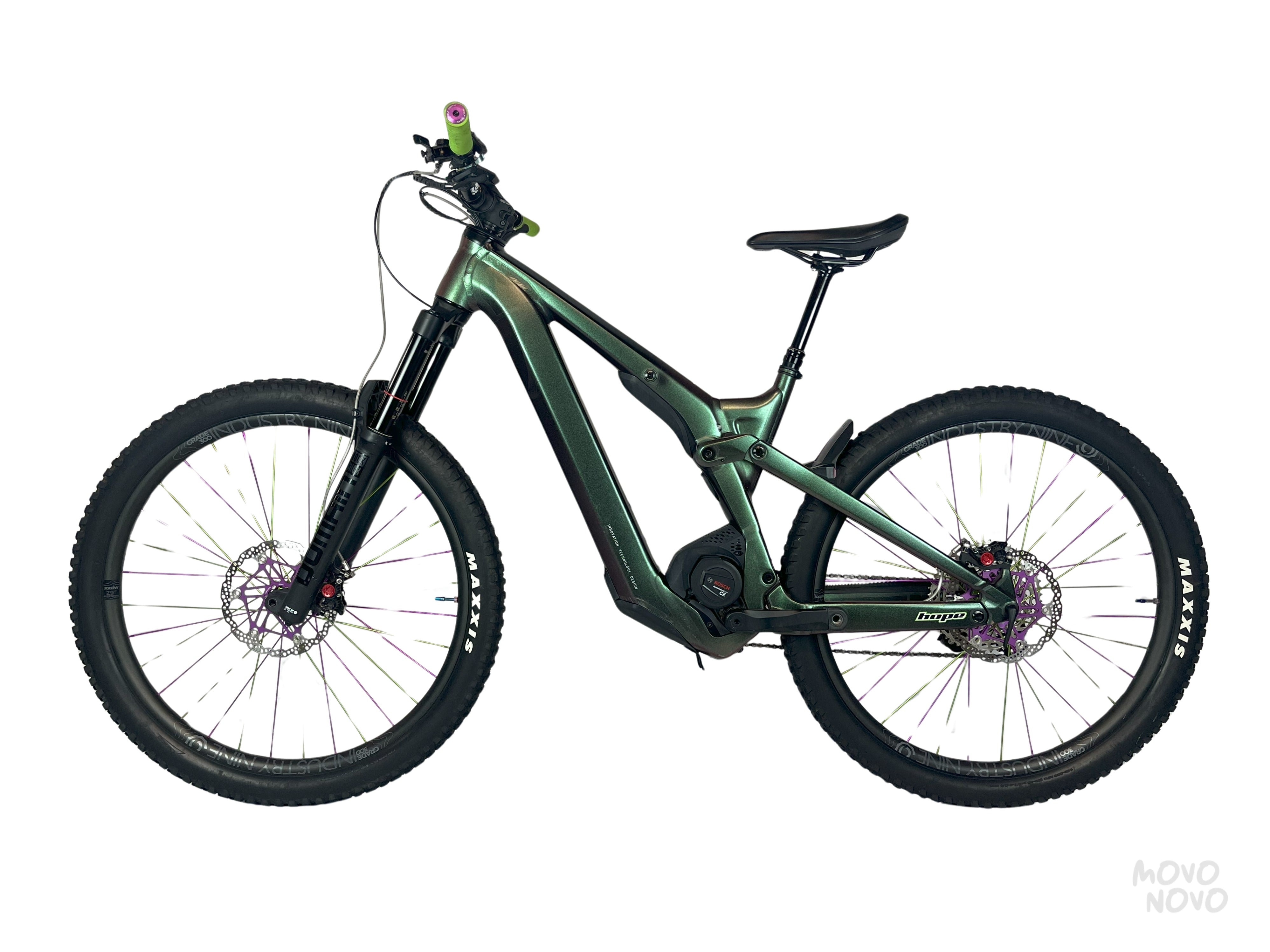 Scott Patrón 920 2024 - M